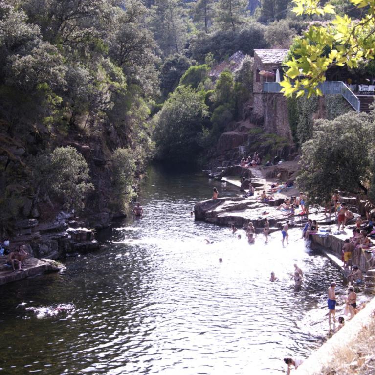 "Charco de la Olla" natural swimming pool